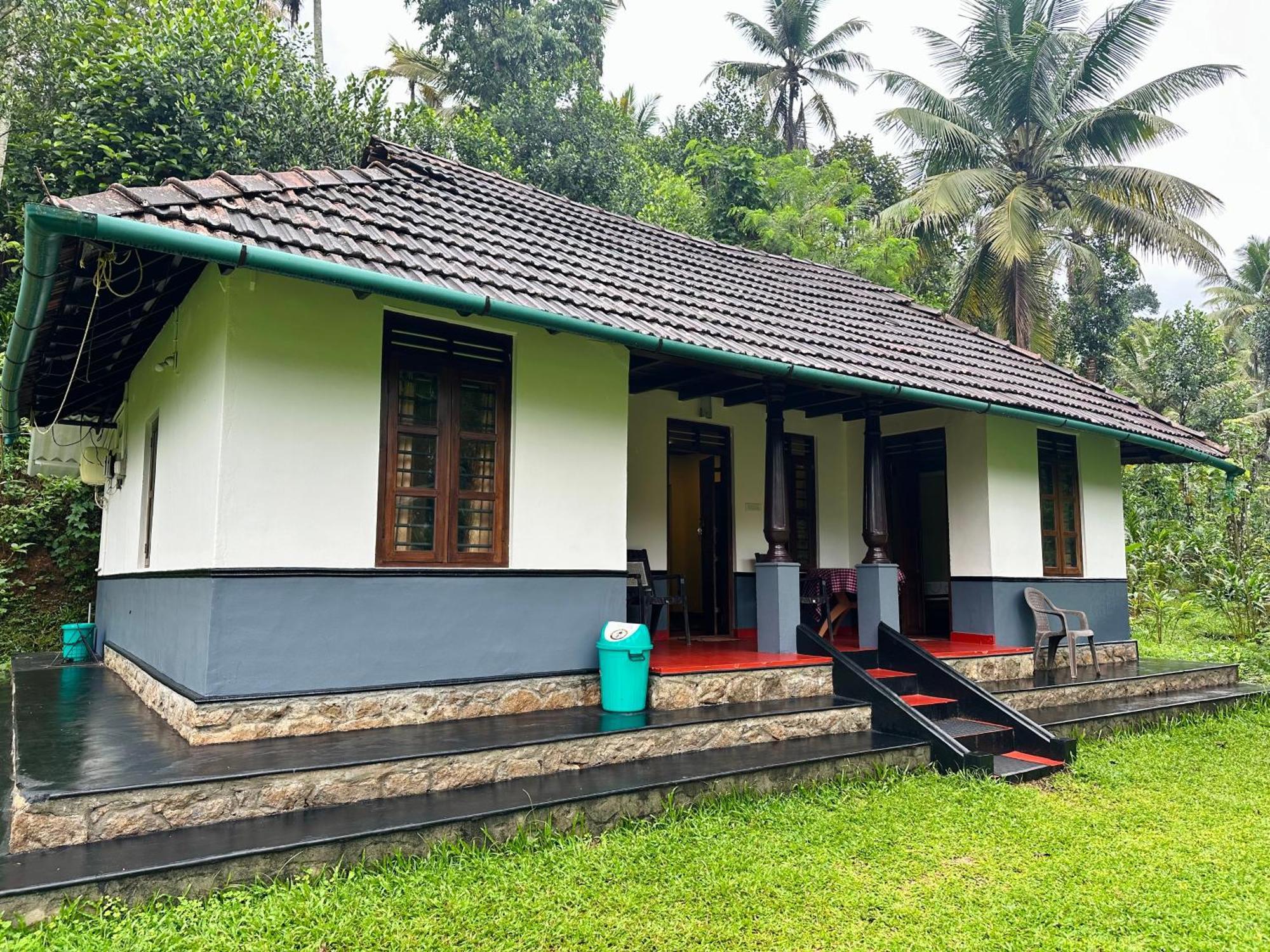 Green Mansion Anaviratty Exterior foto